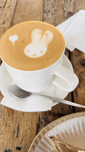 Kreem Cafe Harris Road - Hospitality and gastronomy