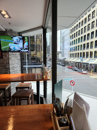 Comentarii opinii despre D4 on Featherston