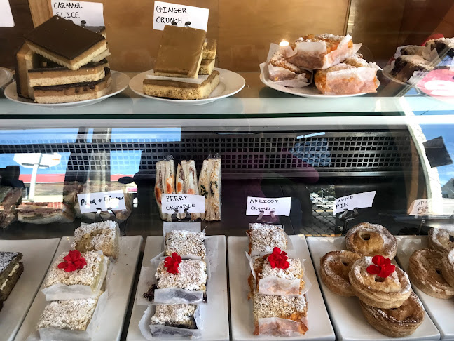 Patrisha's Pies (Island Bay) - Hospitality and gastronomy