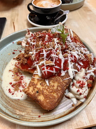 Black Betty Cafe - Hospitality and gastronomy