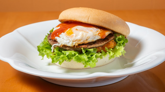 Comentarii opinii despre Aroi Thai Takeaway