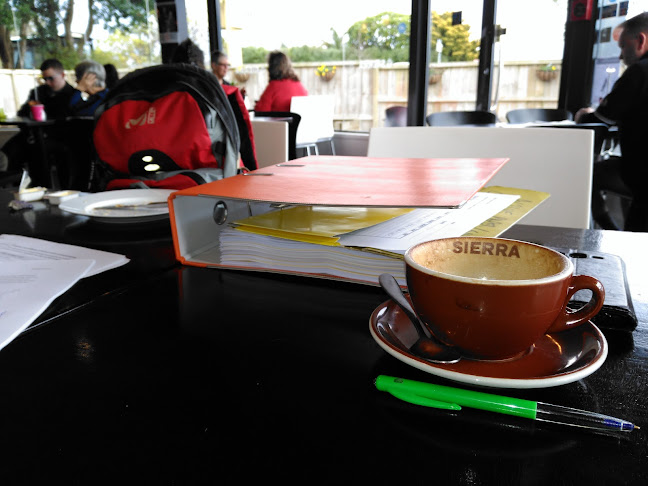 Reviews of Sierra Café Lincoln Road in Auckland - Hospitality and gastronomy