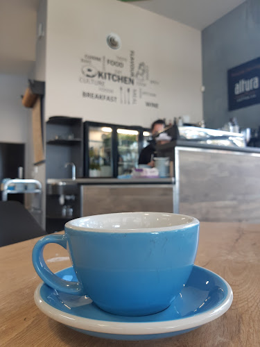 Comentarii opinii despre The Verandah Cafe & Function Centre