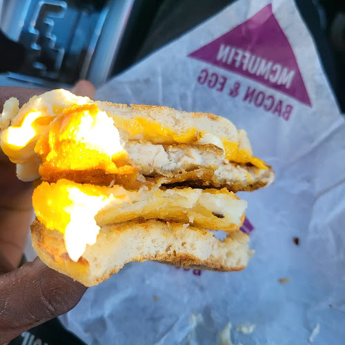 Comentarii opinii despre McDonald's Cavendish Drive