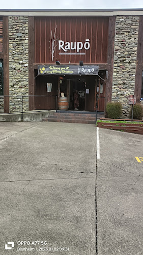 Comentarii opinii despre Raupo Cafe, Restaurant & Traiteur