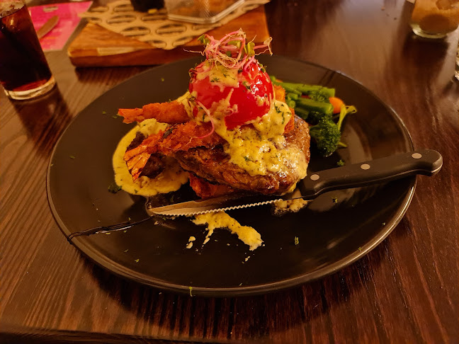 The George Cafe Open Times