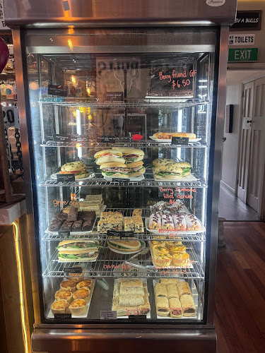 Comments and reviews of La Bull Cafe & Bar