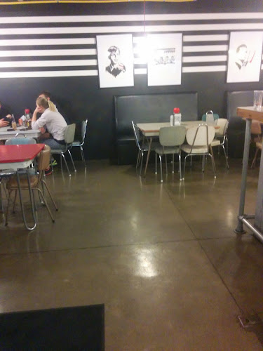 Comentarii opinii despre Burgers & Beers Inc. Colombo