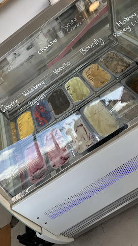 Comentarii opinii despre Cheltenham Milk Bar