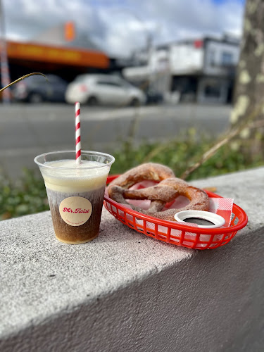 Mr Twist Phone number