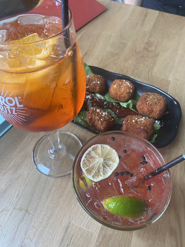 Winnie Bagoes City - Hospitality and gastronomy