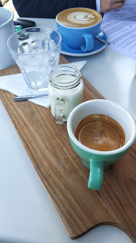 Comments and reviews of Fika With Me