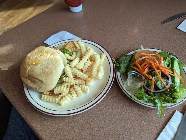 Denny's Porirua - Hospitality and gastronomy