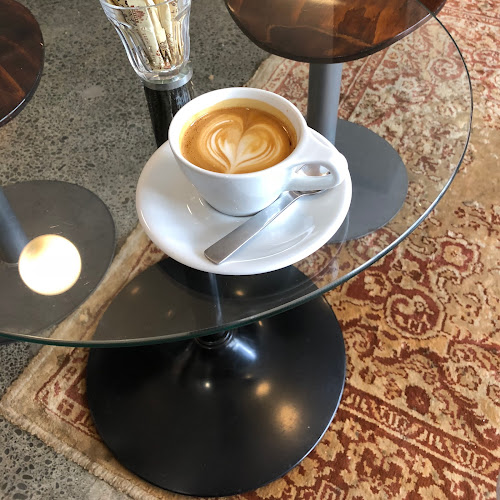 Georgia on Tennyson - Hospitality and gastronomy