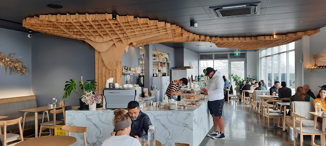 Comentarii opinii despre The Corner Cafe