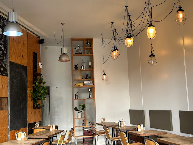 Black & Gold Coffee Eatery - Auckland