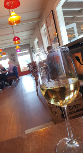 Fossil Point Cafe & Gallery - Greta Valley