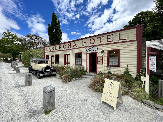 Cardrona Hotel - Restaurant and Pub - Hospitality and gastronomy