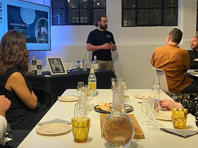 Opinii despre Cahn's Wines and Spirits în Auckland - Hospitality and gastronomy