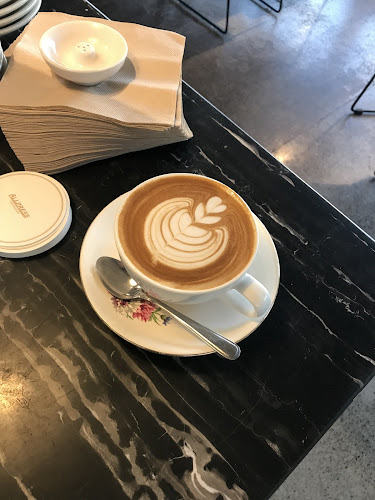 Blind Basket Cafe - Hospitality and gastronomy