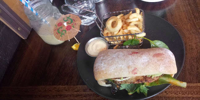 Beach Babylon - Wellington