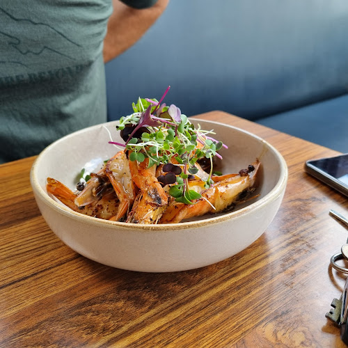 Comentarii opinii despre The Local