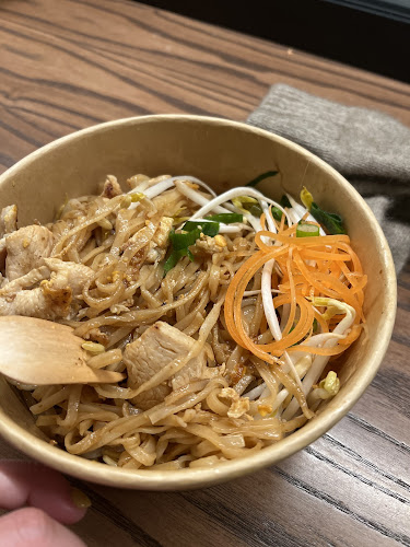 Bronze Elephant Thai - Hospitality and gastronomy