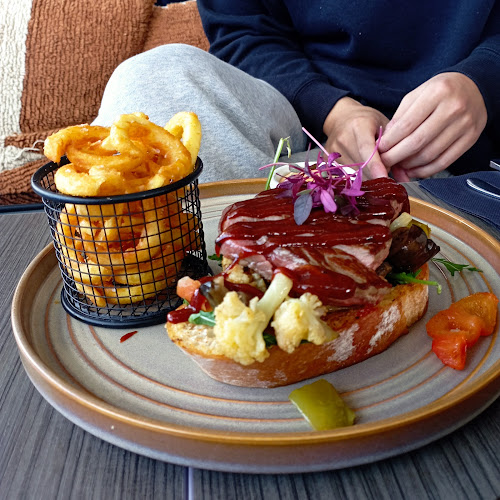 Opinii despre Town Tonic Auckland în Auckland - Hospitality and gastronomy