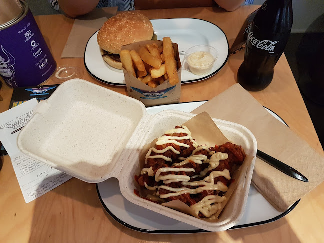 BurgerFuel Queen Street - Hospitality and gastronomy