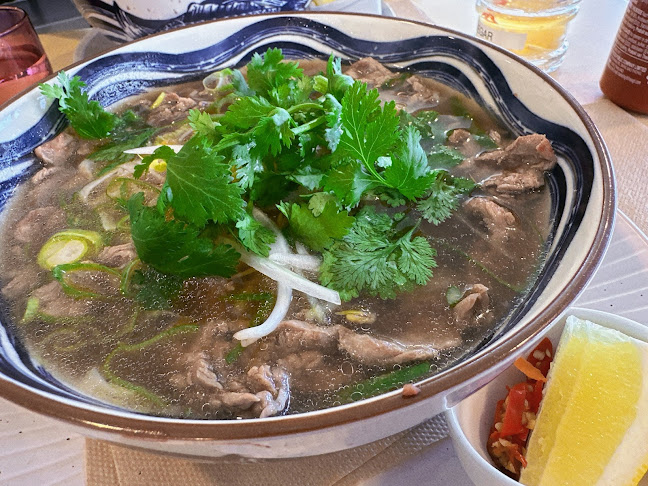 November Cafe Mairangi Bay - Hospitality and gastronomy