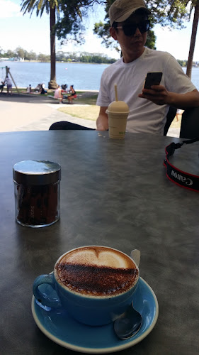 Rotoroa Drive, Hamilton Lake, Hamilton 3204, New Zealand