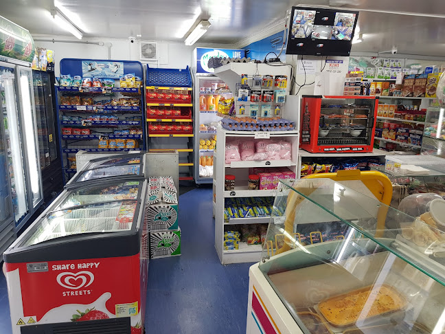 Reviews of Round tree Dairy and Takeaway in Auckland - Hospitality and gastronomy