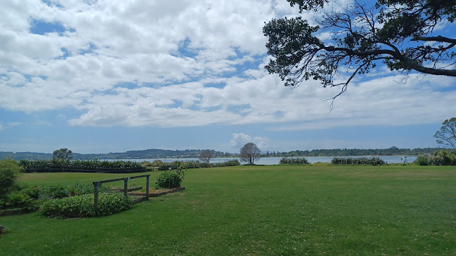 Comentarii opinii despre The Farmers Daughter