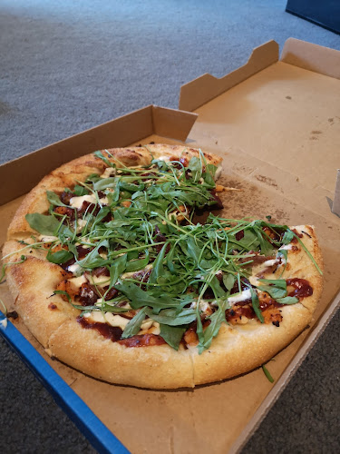 Comments and reviews of Domino's Pizza Hornby