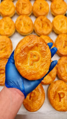 High Bakery & Cafe - Hospitality and gastronomy