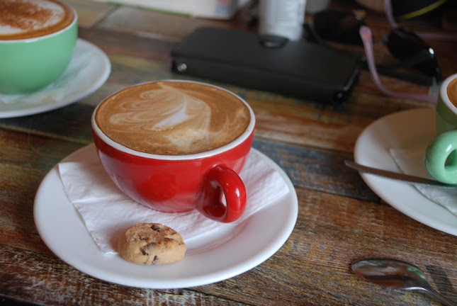 Comentarii opinii despre Poppys Cafe