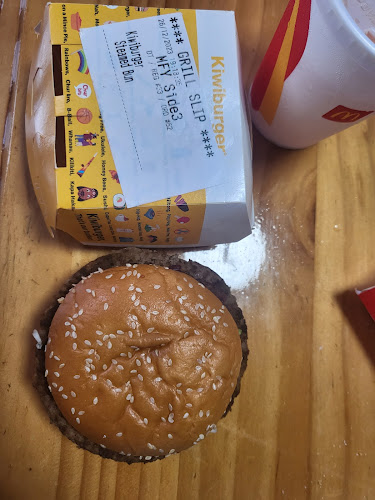 Opinii despre McDonald's Lincoln Road în Auckland - Hospitality and gastronomy