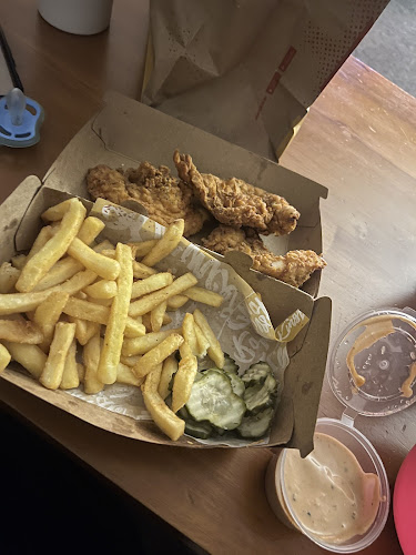 RE Burger Rolleston - Hospitality and gastronomy