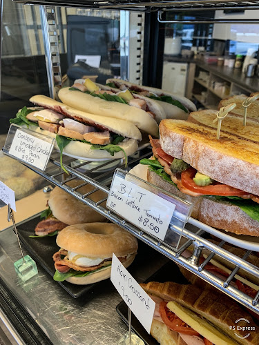 Comentarii opinii despre Cafe on London