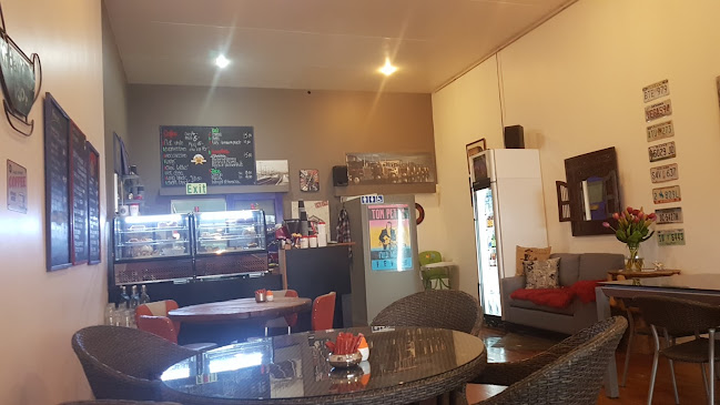 Comentarii opinii despre The Red Eye Café