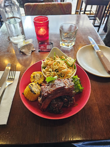 Casa Publica Phone number