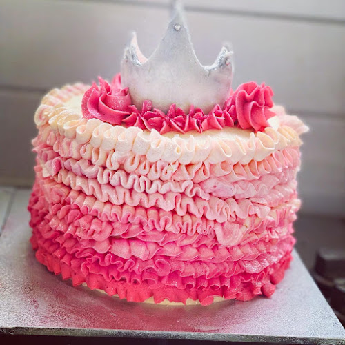 Cakeologist Creations - Hospitality and gastronomy