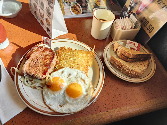 Denny’s Christchurch - Hospitality and gastronomy