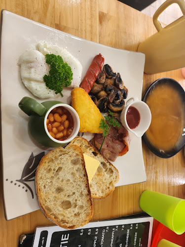 Café B - Hospitality and gastronomy