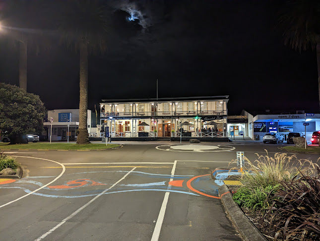 14 Bow Street, Raglan 3225, New Zealand