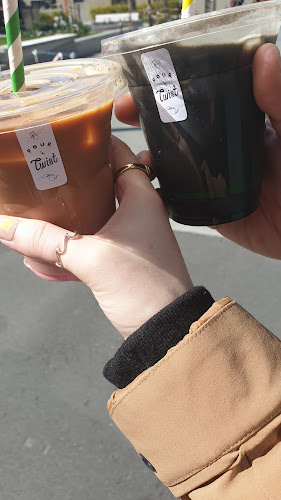 Pour and Twist - Wellington