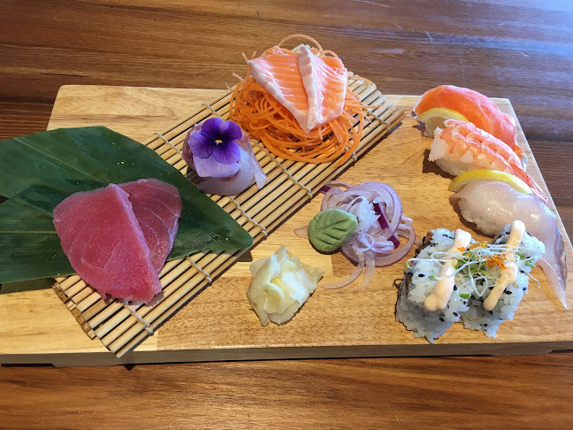 Hikari Sushi Bar - Awly Building - Hospitality and gastronomy
