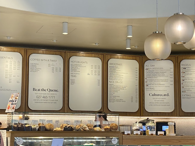 Opinii despre Coffee Culture The Crossing în Christchurch - Hospitality and gastronomy