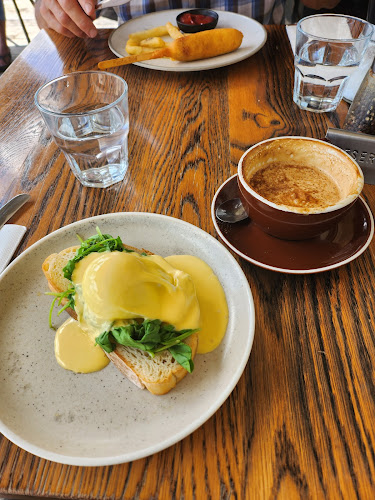 Comentarii opinii despre The Quay