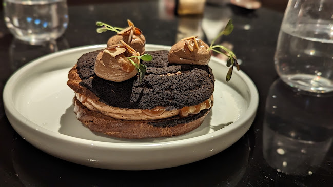 Comentarii opinii despre Hippo Bar & Restaurant